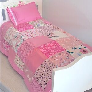 Floral Pink Patchwork Quilt for Kids